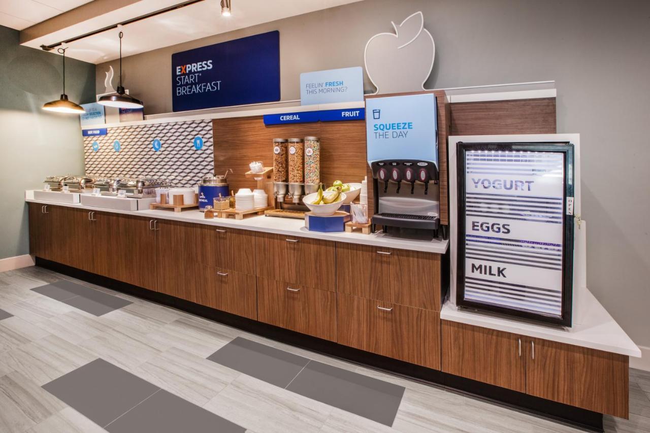 Holiday Inn Express - Gulfport Beach By Ihg Exteriér fotografie