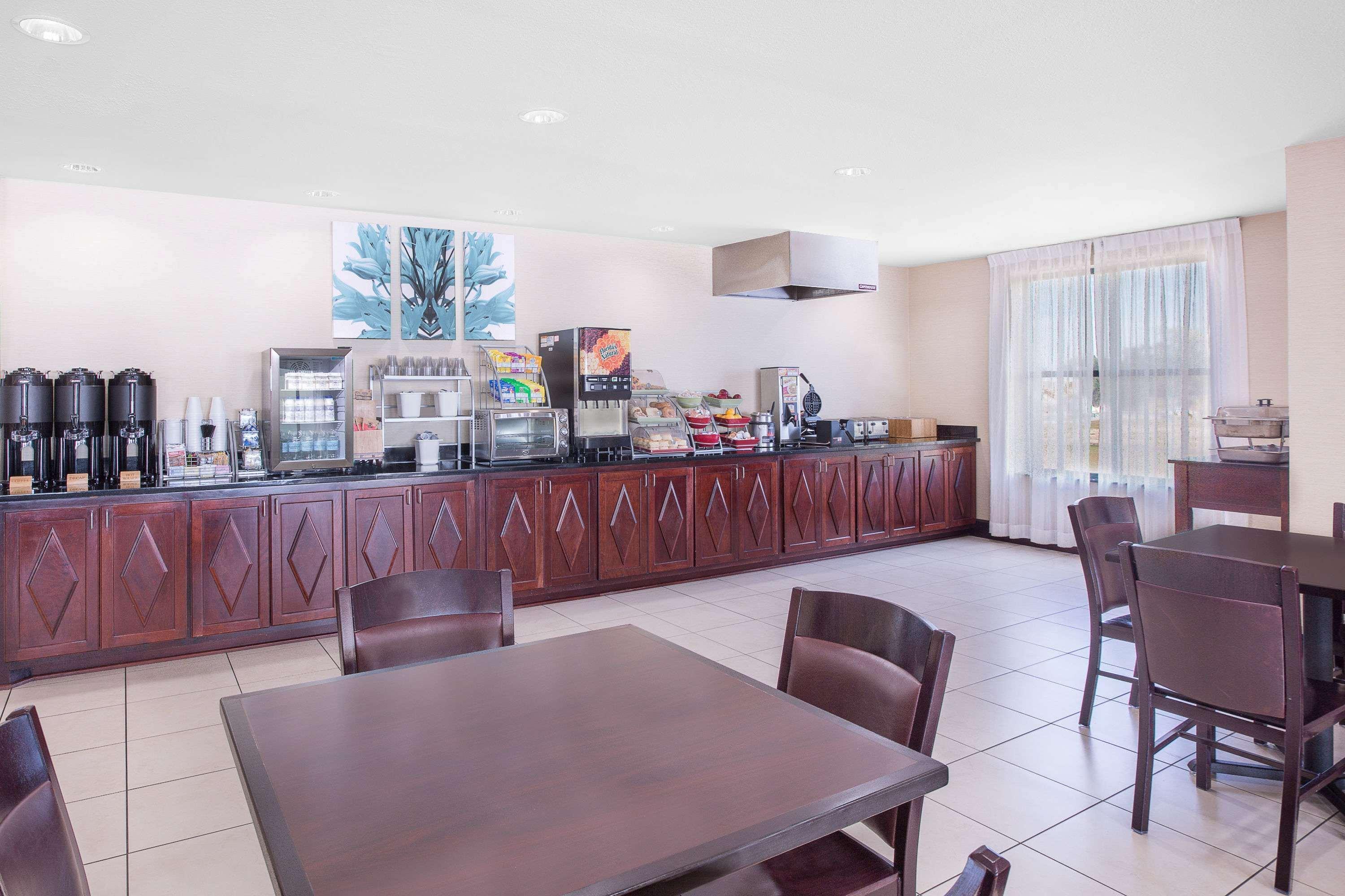 Holiday Inn Express - Gulfport Beach By Ihg Exteriér fotografie