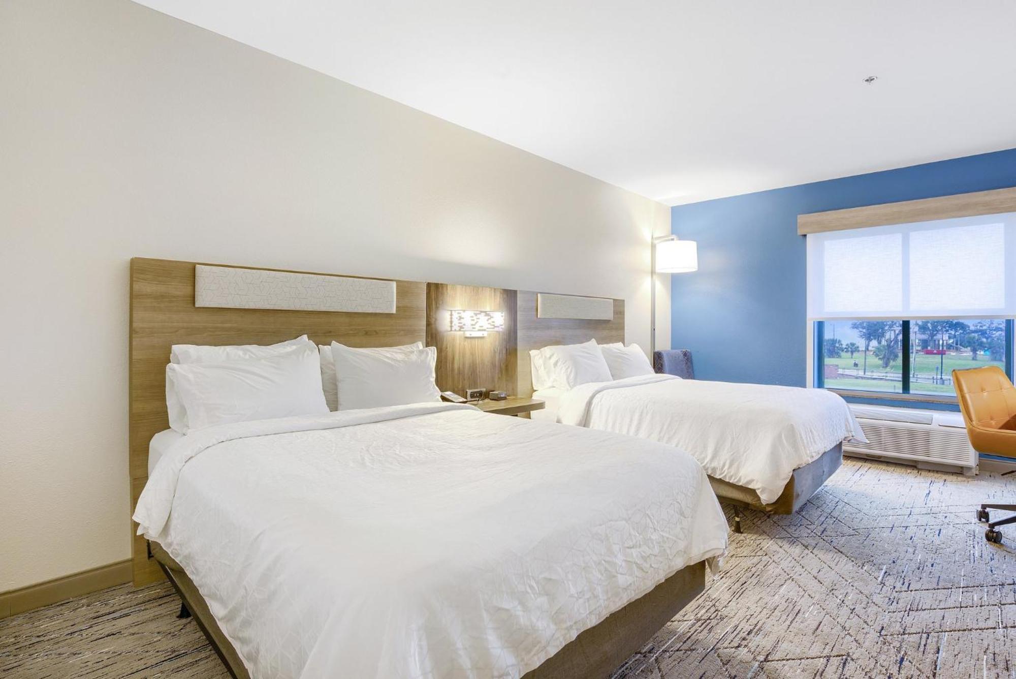 Holiday Inn Express - Gulfport Beach By Ihg Exteriér fotografie