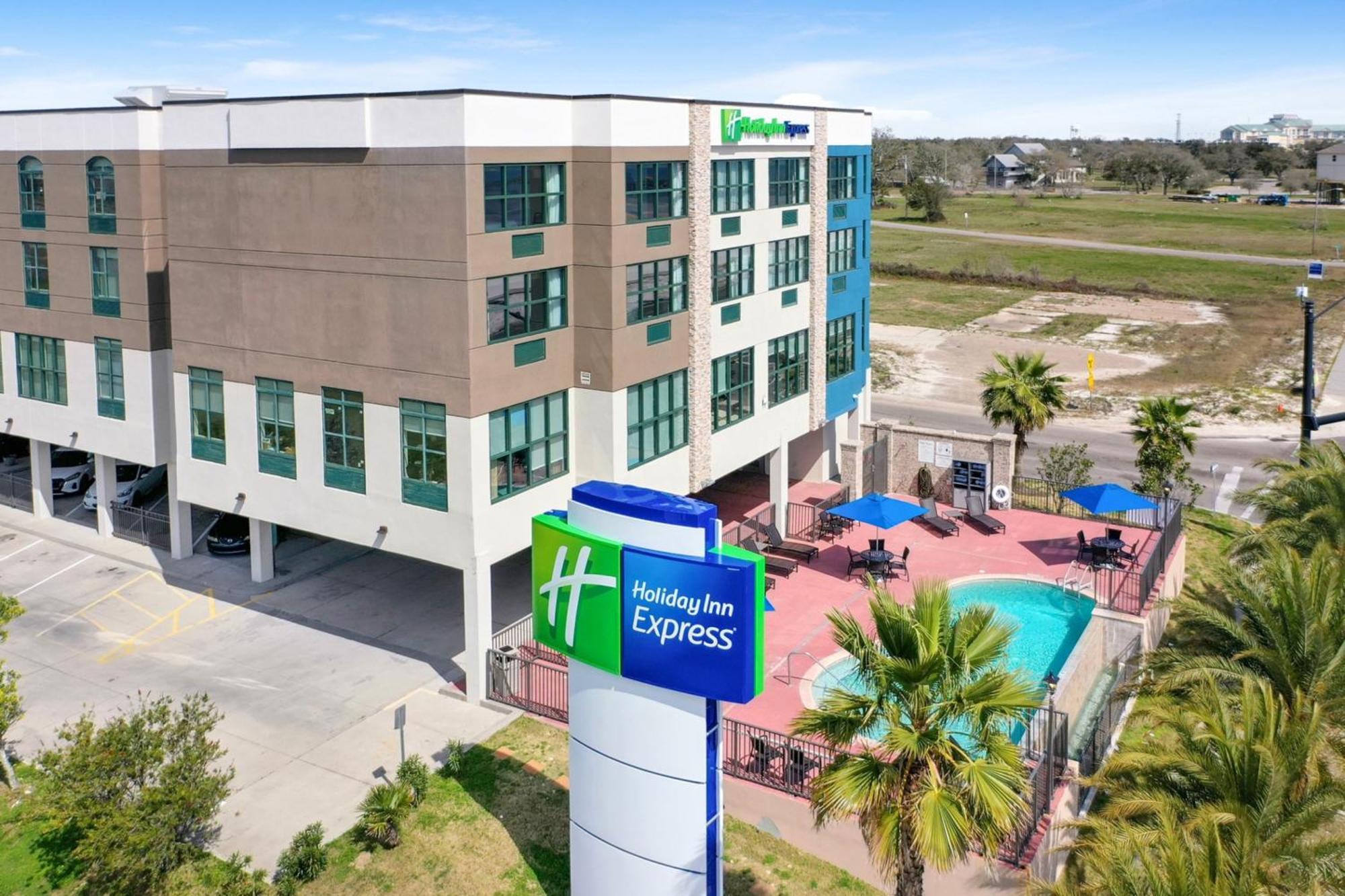 Holiday Inn Express - Gulfport Beach By Ihg Exteriér fotografie