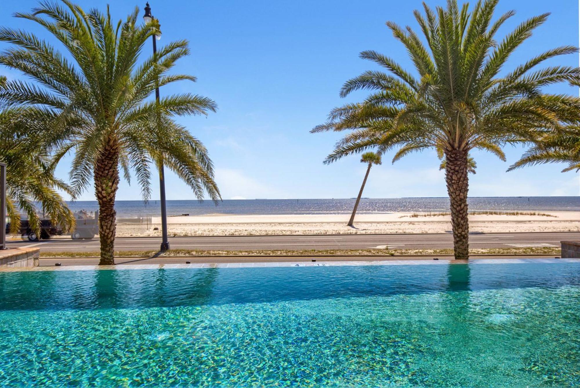 Holiday Inn Express - Gulfport Beach By Ihg Exteriér fotografie