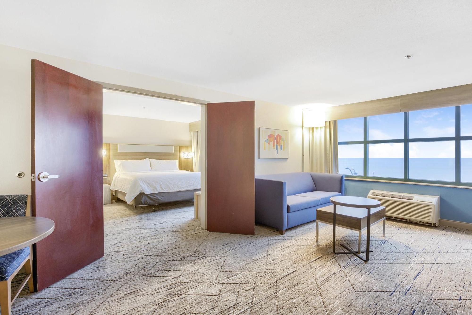 Holiday Inn Express - Gulfport Beach By Ihg Exteriér fotografie